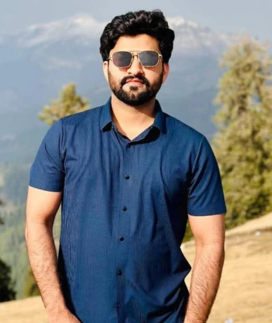 Malik-Hamza-Team-lead